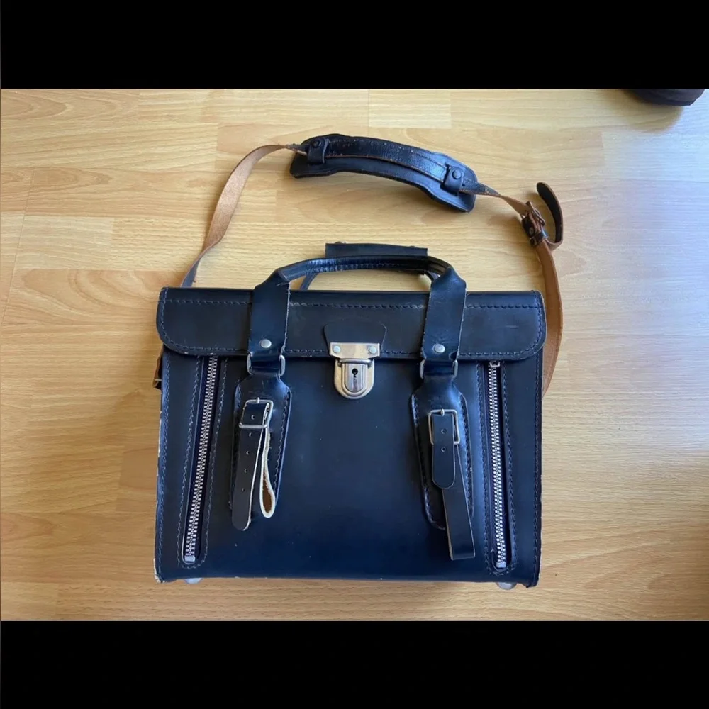 Vintage 1970s super 8 camera bag